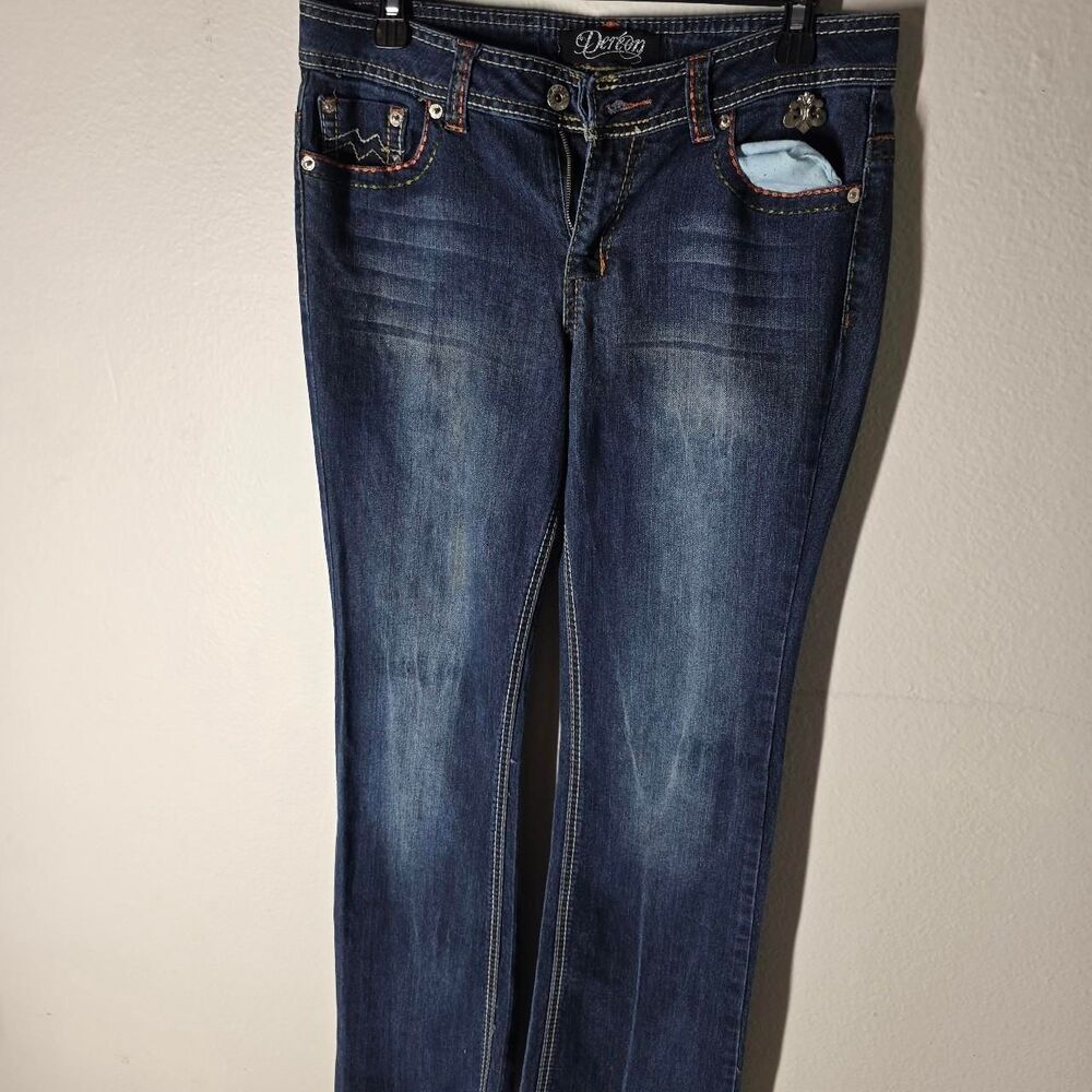 Dereon Women's Blue and Navy Jeans Size 11/12
